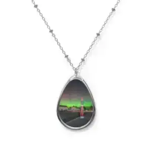 Glen Haven Oval Necklace