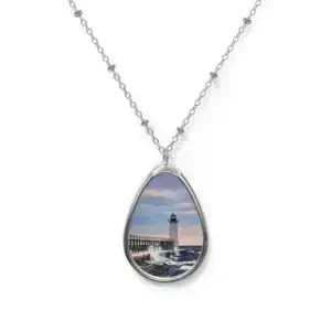 Manistee Oval Necklace