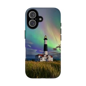 Lighthouse under Northern Lights phone case | Tough Case